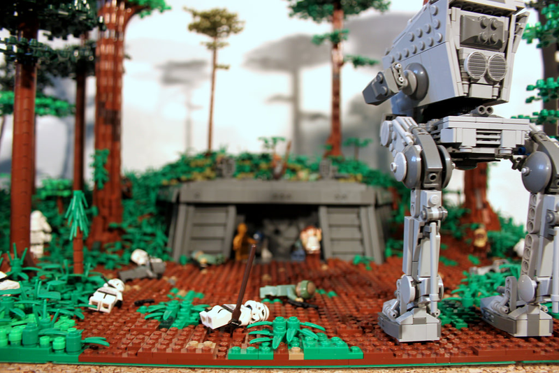 Illustration for article titled 40,000-Piece Lego Battle Of Endor